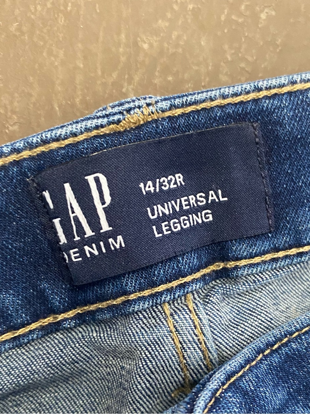 GAP Distressed Medium Blue Skinny Jeans - Picture 2 of 2